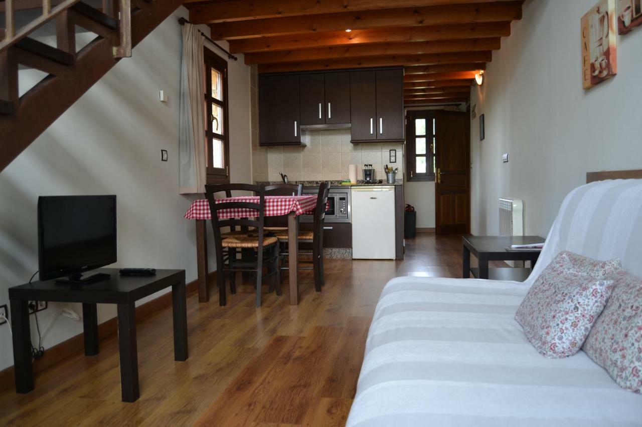 Apartamentos Rurales La Cirigueena Oles Εξωτερικό φωτογραφία