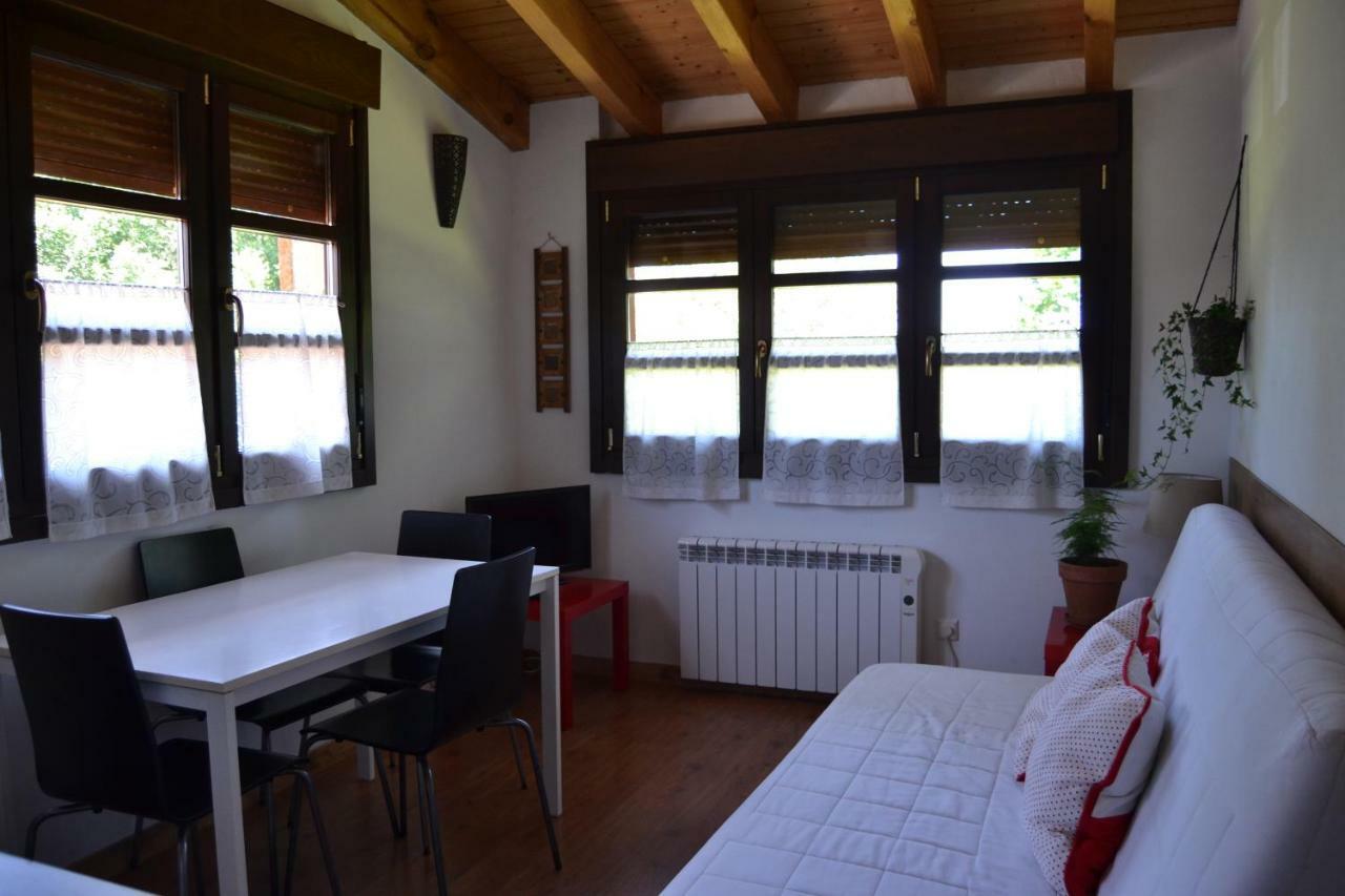 Apartamentos Rurales La Cirigueena Oles Εξωτερικό φωτογραφία